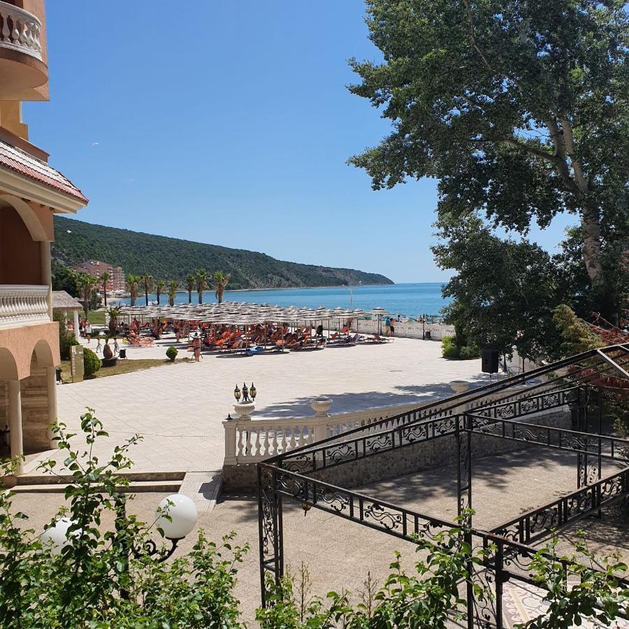 Andalucia Beach - Sea Viev Apartments Елените Экстерьер фото
