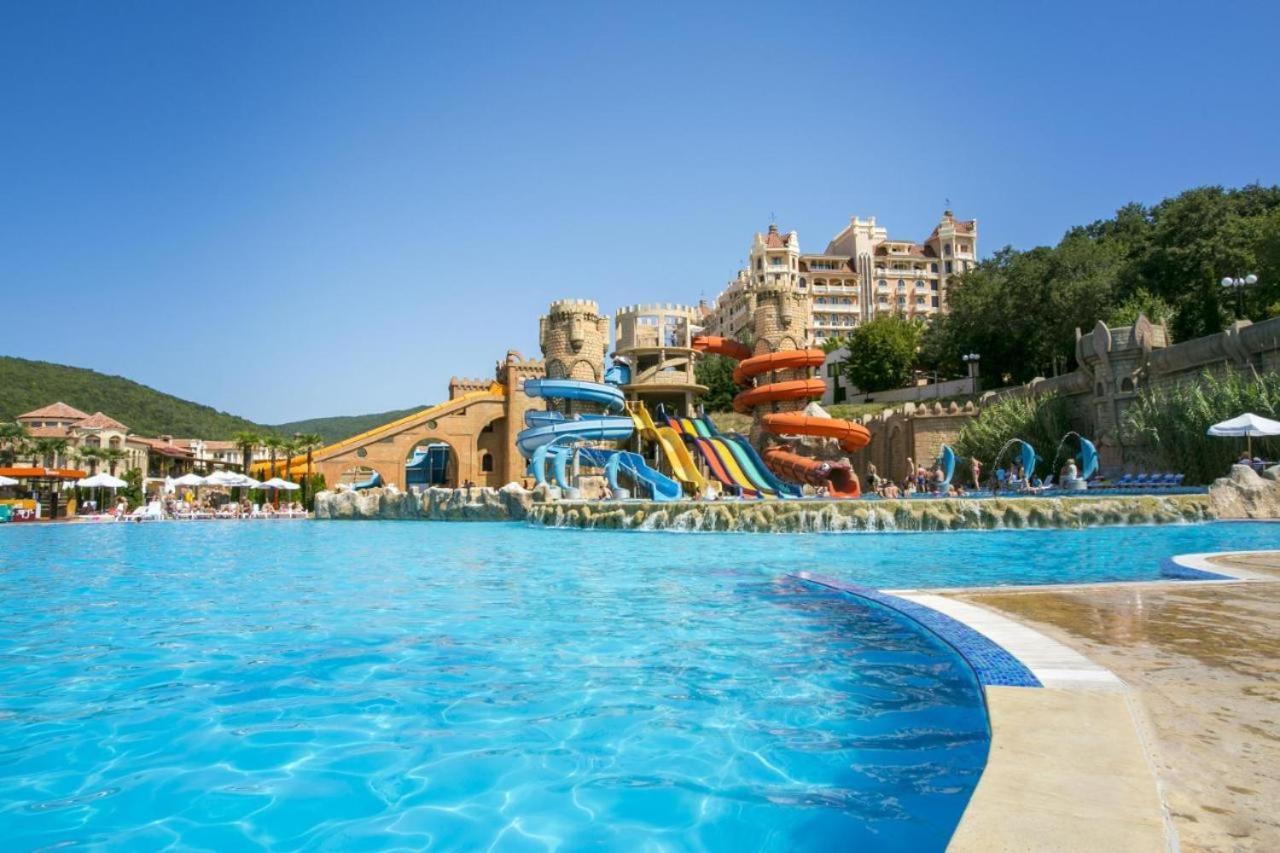 Andalucia Beach - Sea Viev Apartments Елените Экстерьер фото