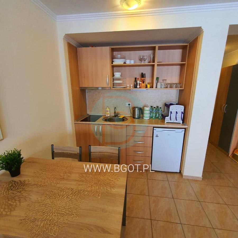 Andalucia Beach - Sea Viev Apartments Елените Экстерьер фото